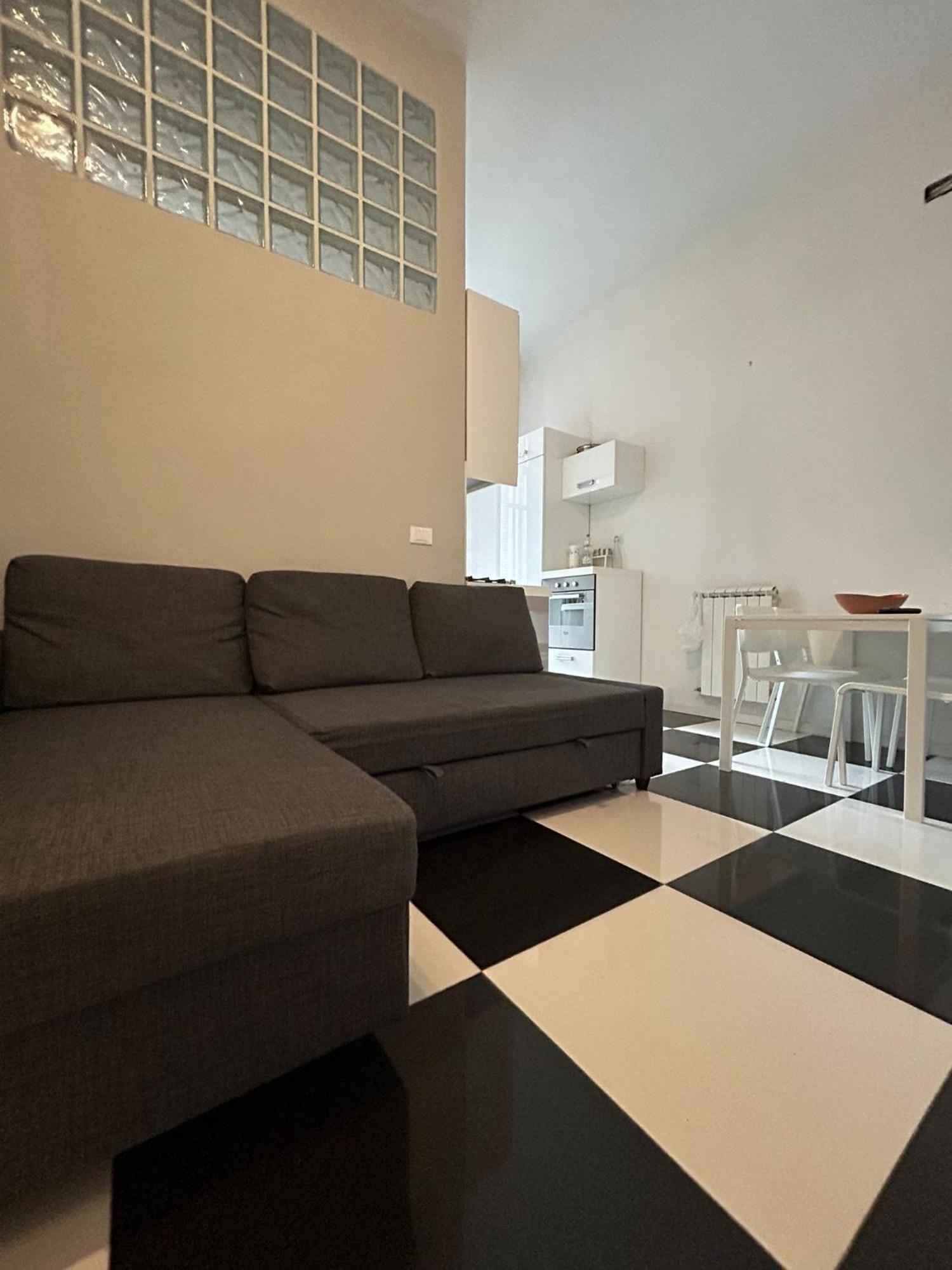 Ampio Bilocale Sui Navigli Milano Apartamento Exterior foto